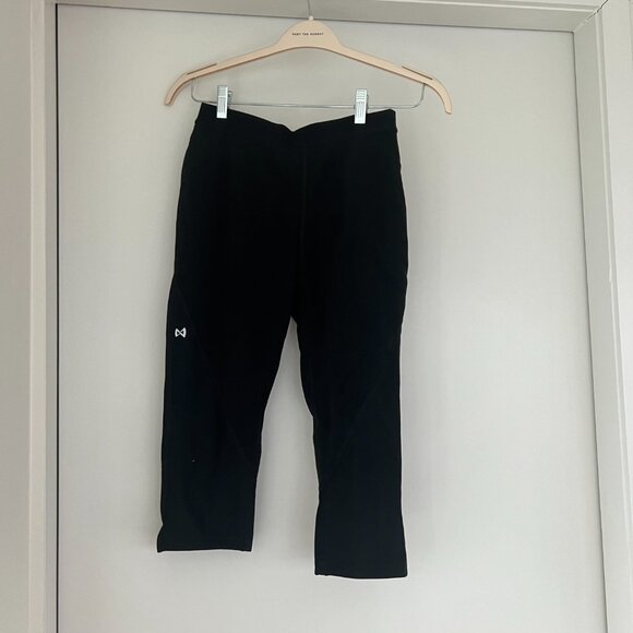 EUC Physiclo Pro Resistance Capris - Women's Small - Black - Picture 3 of 9